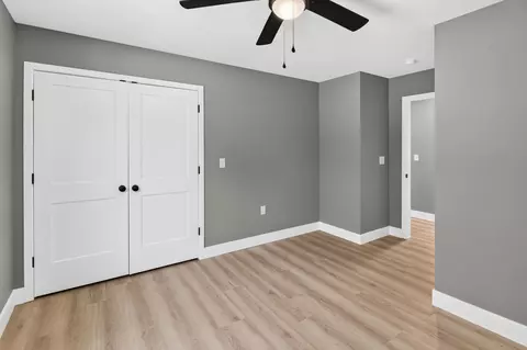 Bedroom - 215 Field Rd, Powersite, MO 65731 photo 6 of 6