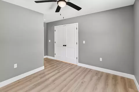 Bedroom - 215 Field Rd, Powersite, MO 65731 photo 4 of 6