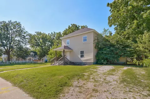 615 W Atlantic St, Springfield, MO 65803 photo 2