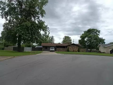 3336 E Alpine Dr, Springfield, MO 65804 photo 2