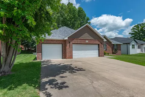 853 E Meadow Garden Ct, Nixa, MO 65714 photo 2