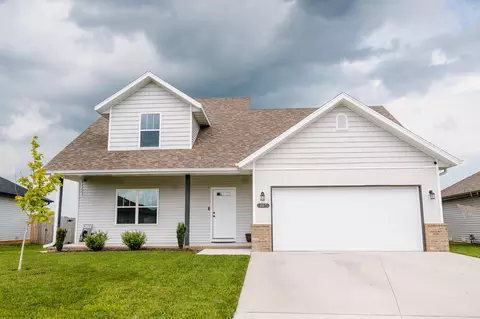 887 S Parkside Cir, Nixa, MO 65714