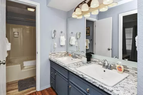 Bath - 12 Scenic Ct #3, Branson, MO 65616 photo 1 of 2