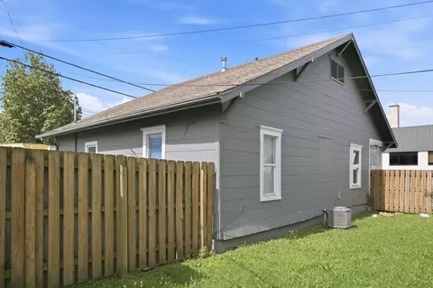 36 W Olive St, Aurora, MO 65605 photo 21