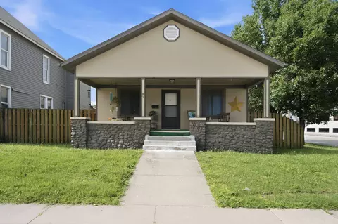 36 W Olive St, Aurora, MO 65605 photo 10
