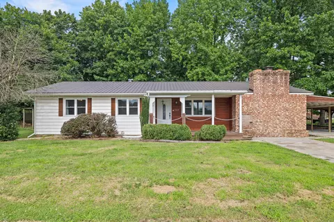 1343 Woodlawn Ave, Mount Vernon, MO 65712