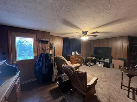 Living - 2717 Chestnut Dr, Cabool, MO 65689 photo 1 of 4