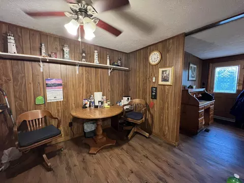Dining - 2717 Chestnut Dr, Cabool, MO 65689 photo 1 of 1