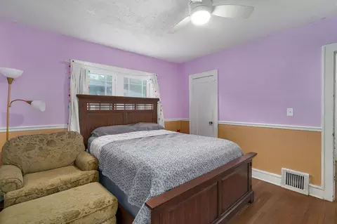 Bedroom - 2020 N Douglas Ave, Springfield, MO 65803 photo 1 of 3