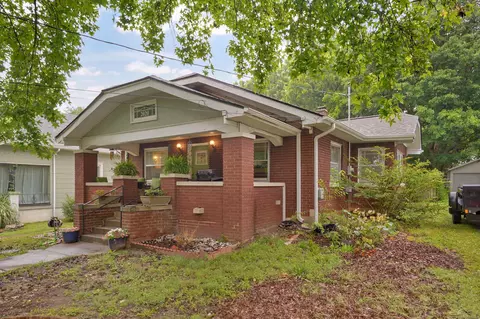 Exterior - 2020 N Douglas Ave, Springfield, MO 65803 photo 3 of 11