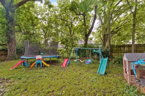 Exterior - 2020 N Douglas Ave, Springfield, MO 65803 photo 11 of 11