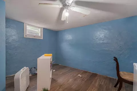Bedroom - 2020 N Douglas Ave, Springfield, MO 65803 photo 3 of 3