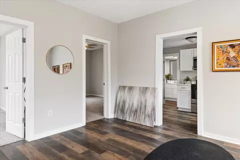 Entry Way - 727 E Dale St, Springfield, MO 65803 photo 1 of 1