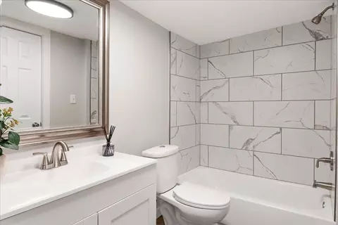 Bath - 727 E Dale St, Springfield, MO 65803 photo 2 of 2
