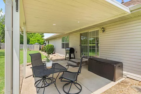 Exterior - 3172 W Grandview St, Springfield, MO 65803 photo 3 of 12