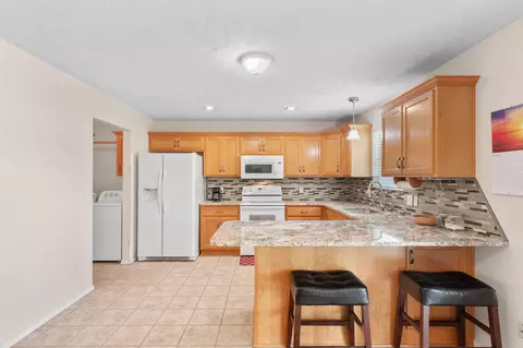 Kitchen - 3172 W Grandview St, Springfield, MO 65803 photo 1 of 2