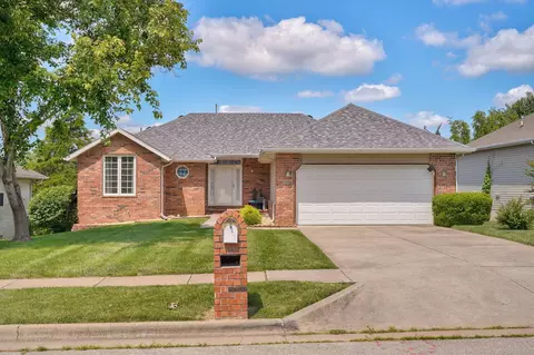 3523 S Brunswick Ave, Springfield, MO 65809