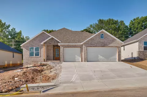 2950 W Marty St, Springfield, MO 65810