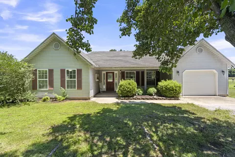 712 Mill St, South West City, MO 64863