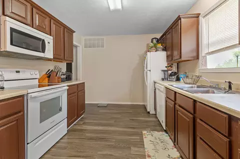 Kitchen - 268 270 Forest Ln, Branson, MO 65616 photo 1 of 2