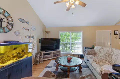 Living - 418 420 Woodland Dr, Branson, MO 65616 photo 4 of 4