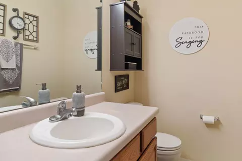 Bath - 418 420 Woodland Dr, Branson, MO 65616 photo 5 of 6