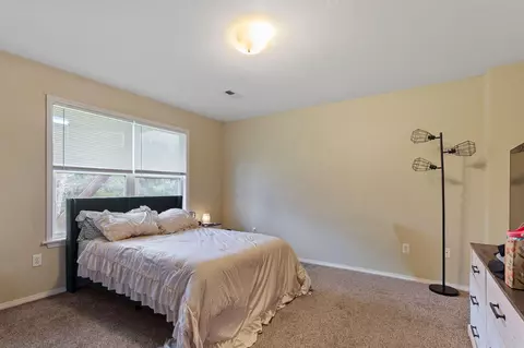 Bedroom - 428 430 Woodland Dr, Branson, MO 65616 photo 2 of 6