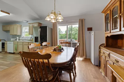 Dining - 472 474 Woodland Dr, Branson, MO 65616 photo 2 of 2