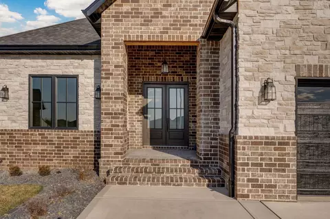 Exterior - 2187 N Silver Charm Ave, Springfield, MO 65802 photo 4 of 10