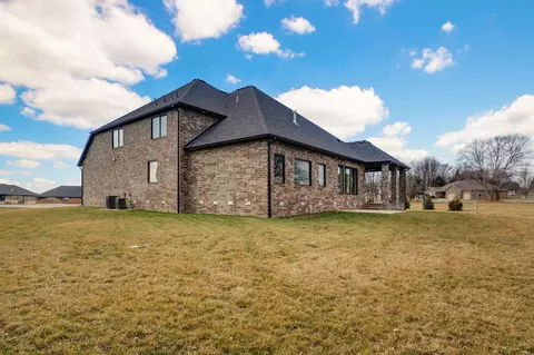 Exterior - 2187 N Silver Charm Ave, Springfield, MO 65802 photo 8 of 10