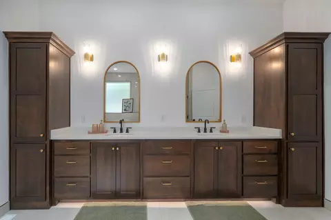 Bath - 2187 N Silver Charm Ave, Springfield, MO 65802 photo 6 of 15