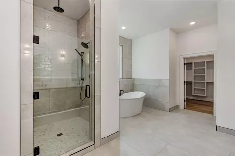 Bath - 2187 N Silver Charm Ave, Springfield, MO 65802 photo 10 of 15