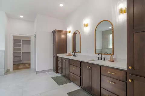 Bath - 2187 N Silver Charm Ave, Springfield, MO 65802 photo 5 of 15