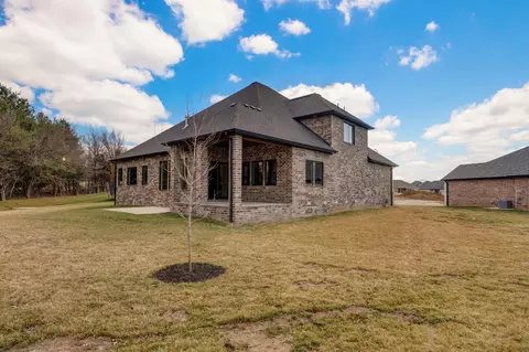 Exterior - 2187 N Silver Charm Ave, Springfield, MO 65802 photo 10 of 10