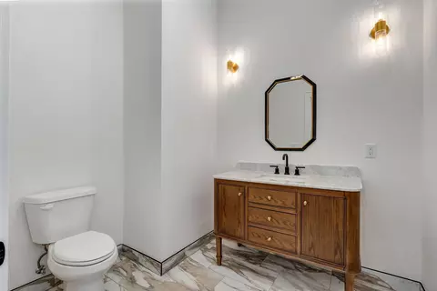 Bath - 2187 N Silver Charm Ave, Springfield, MO 65802 photo 4 of 15
