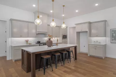 Kitchen - 5447 E Wild Horse Dr, Springfield, MO 65802 photo 1 of 3