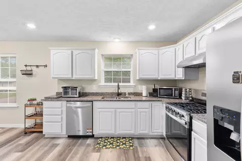 Kitchen - 645 E Livingston St, Springfield, MO 65803 photo 2 of 2