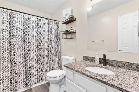 Bath - 645 E Livingston St, Springfield, MO 65803 photo 1 of 2