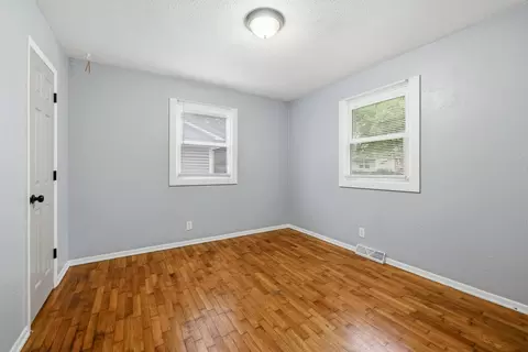 1302 S Estate Ave, Springfield, MO 65804 photo 10