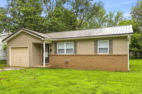 Exterior - 1262 S Estate Ave, Springfield, MO 65804 photo 2 of 5