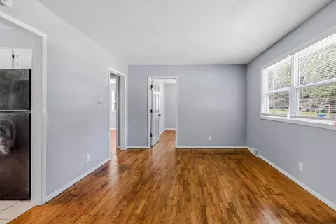 Living - 1262 S Estate Ave, Springfield, MO 65804 photo 3 of 3