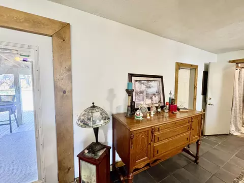 Entry Way - 111 W Lee St, Aurora, MO 65605 photo 2 of 2