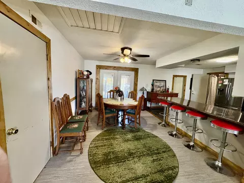 Dining - 111 W Lee St, Aurora, MO 65605 photo 4 of 4