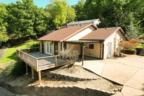 184 Hidden Edge Ter, Branson West, MO 65737