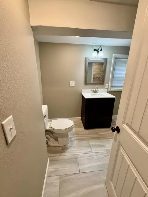 Bath - 802 S 5th St, Branson, MO 65616 photo 1 of 6