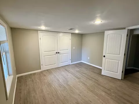 Bedroom - 802 S 5th St, Branson, MO 65616 photo 2 of 6