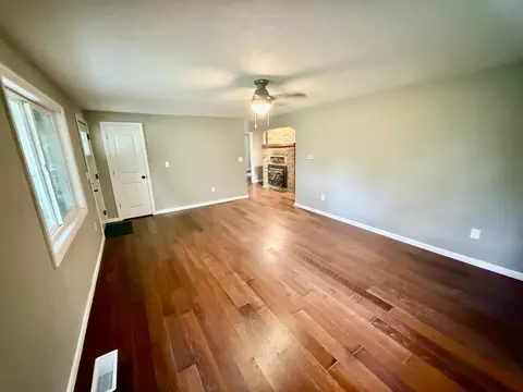 Living - 802 S 5th St, Branson, MO 65616 photo 5 of 6