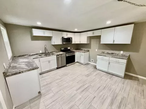 Kitchen - 802 S 5th St, Branson, MO 65616 photo 2 of 2
