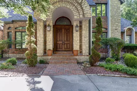 5118 S Chelsea Ave, Springfield, MO 65804