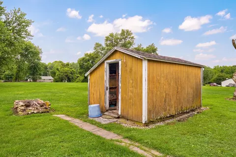 Exterior - 7810 State Highway 14, Sparta, MO 65753 photo 8 of 9